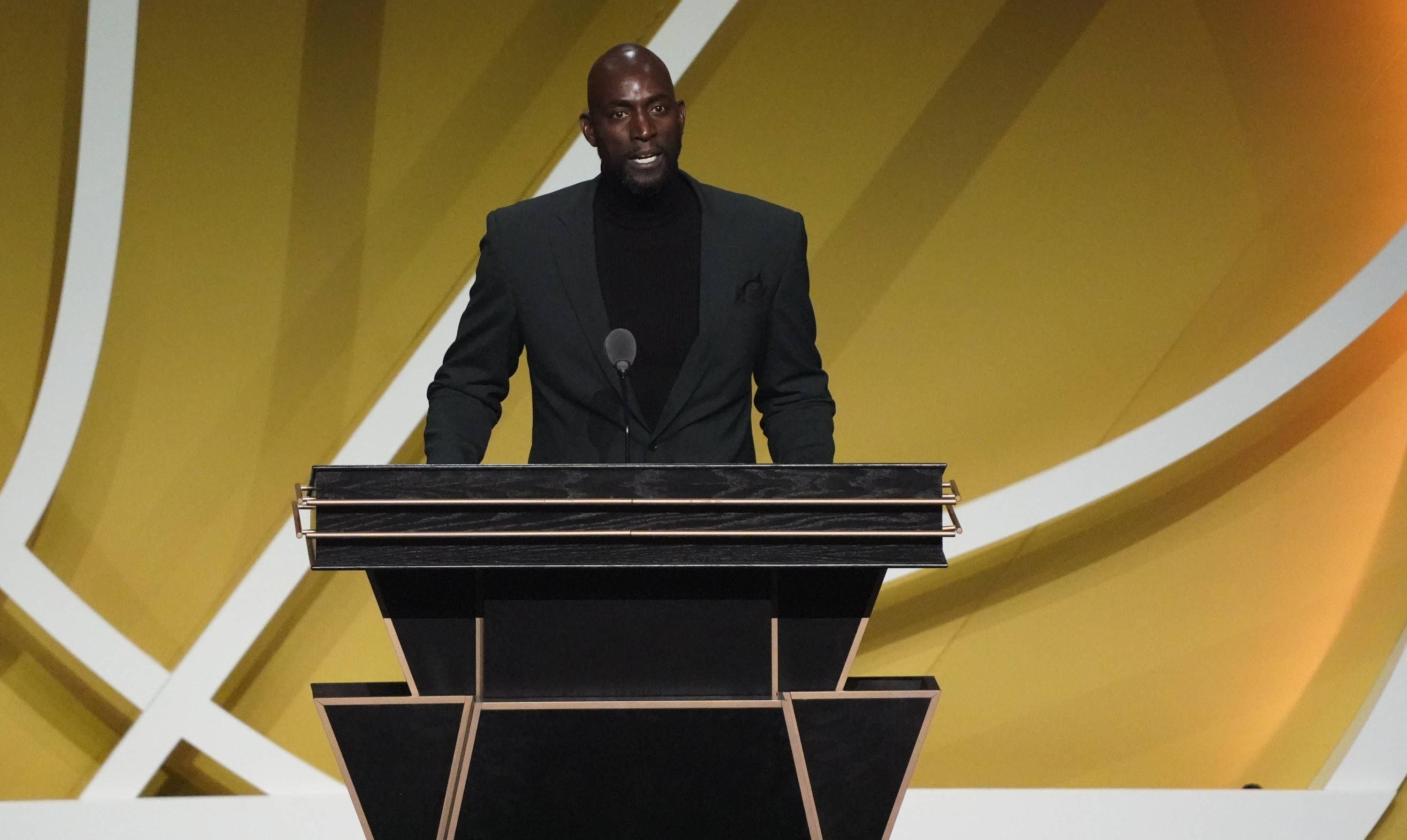 向上生长的 向上生长的