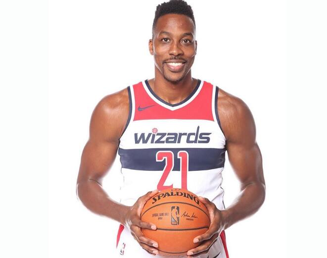 俱乐部的 俱乐部的